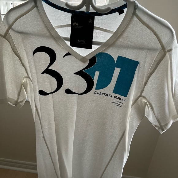 G star v neck t shirt, size medium, - Picture 1 of 1